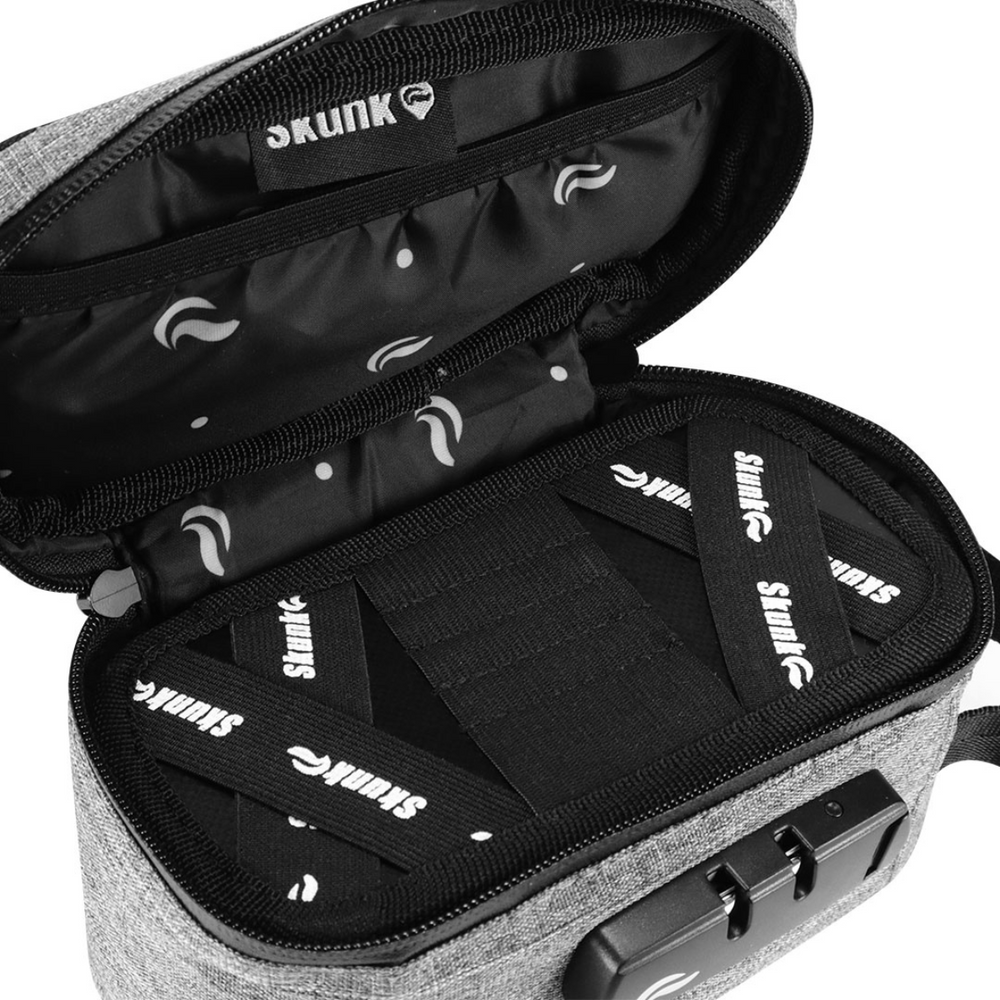 Skunk Small Pilot Smell Proof Bag